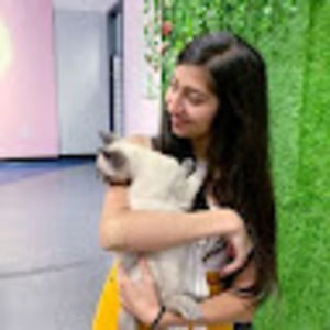 Meet your Posher, Manisha